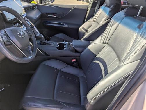 2021 Toyota Venza XLE