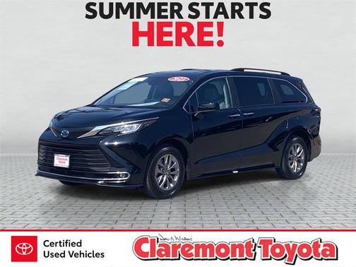 2023 Toyota Sienna XLE