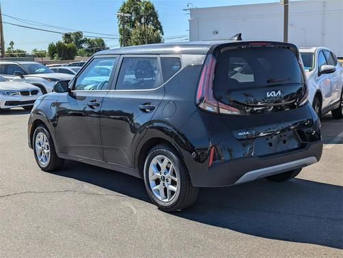 2024 Kia Soul LX