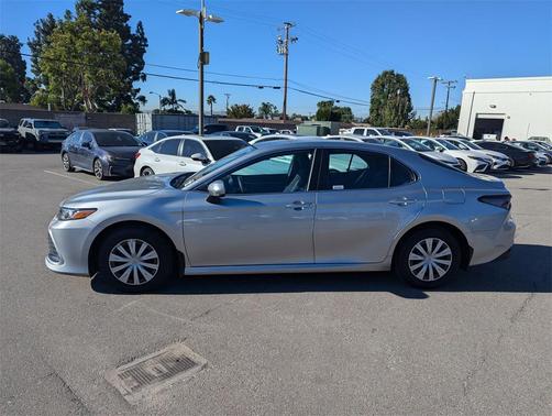 2022 Toyota Camry LE