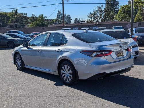 2022 Toyota Camry LE