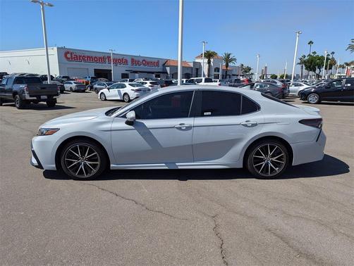 2023 Toyota Camry SE