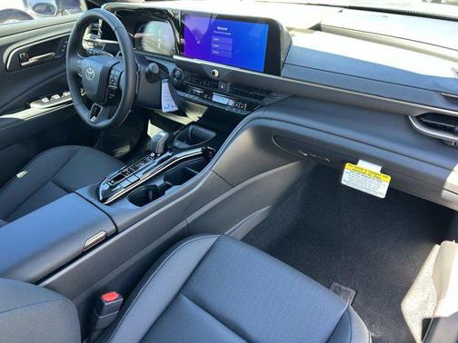 2025 Toyota Crown Signia Limited