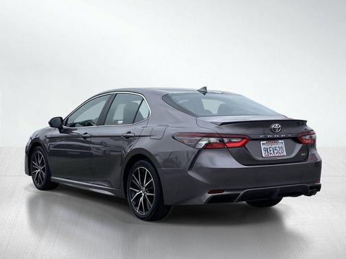 Predawn Gray Mica 2024 Toyota Camry SE