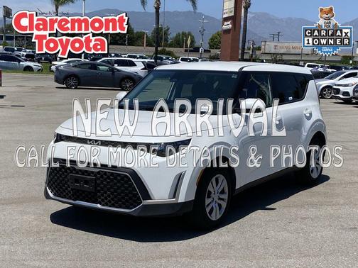 Snow White Pearl 2025 Kia Soul LX