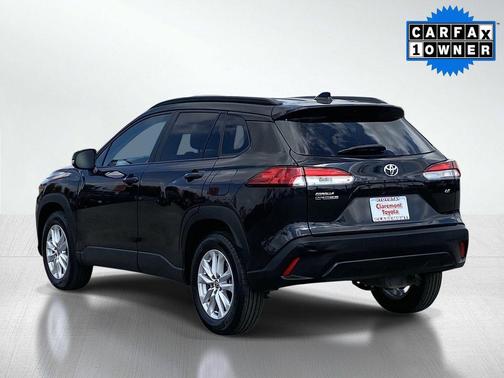 2025 Toyota Corolla Cross LE