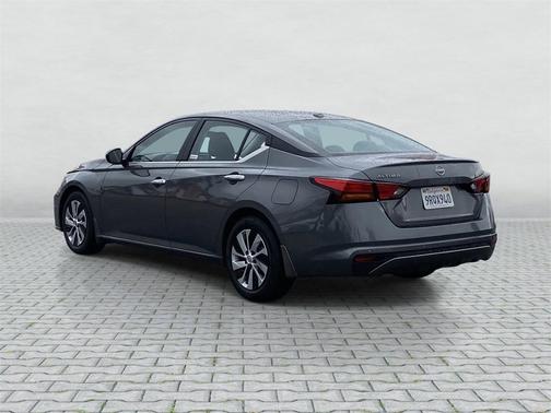 2025 Nissan Altima S FWD