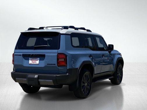 Heritage Blue/Gray Scape Roof 2026 Toyota Land Cruiser Base