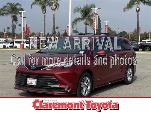 2025 Toyota Sienna XLE