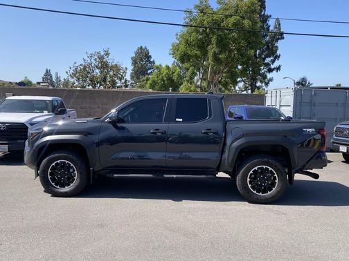 Underground 2025 Toyota Tacoma Hybrid TRD Off Road