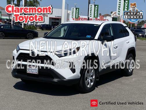 Ice 2025 Toyota RAV4 LE