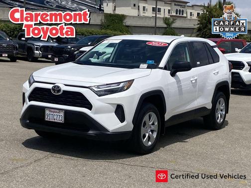 Ice 2025 Toyota RAV4 LE
