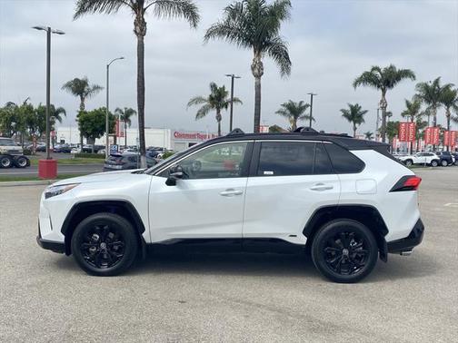 2024 Toyota RAV4 Hybrid SE
