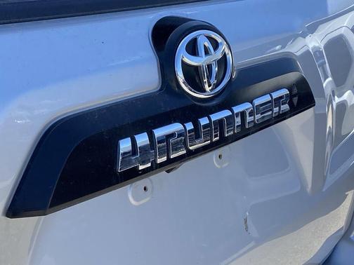 Classic Silver Metallic 2024 Toyota 4Runner TRD Off Road Premium