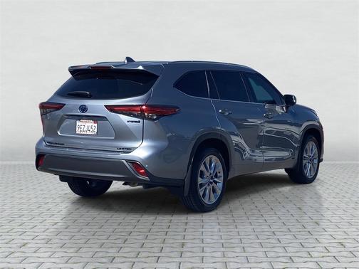 2023 Toyota Highlander Hybrid Limited