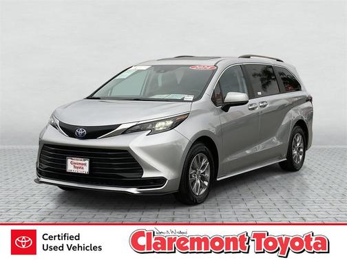 2024 Toyota Sienna LE