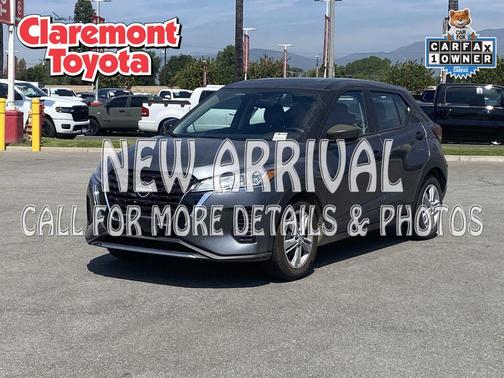 Gun Metallic 2024 Nissan Kicks S