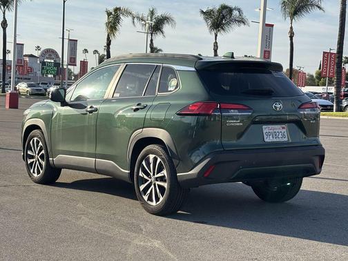 2024 Toyota Corolla Cross XLE