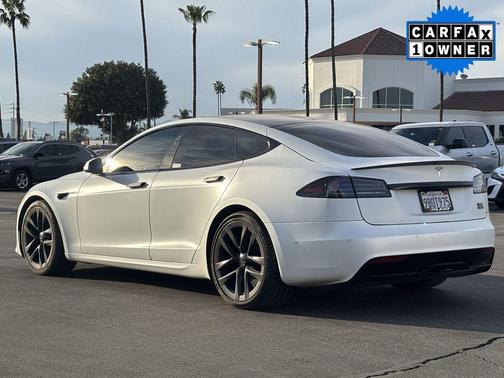 2022 Tesla Model S Plaid