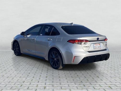 2025 Toyota Corolla Hybrid SE