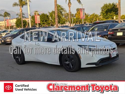 2024 Toyota Prius LE
