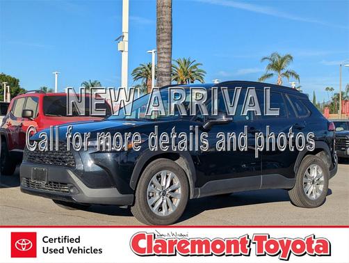 2025 Toyota Corolla Cross LE