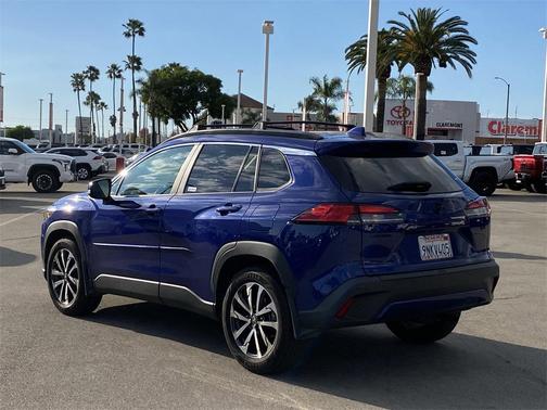 2024 Toyota Corolla Cross XLE