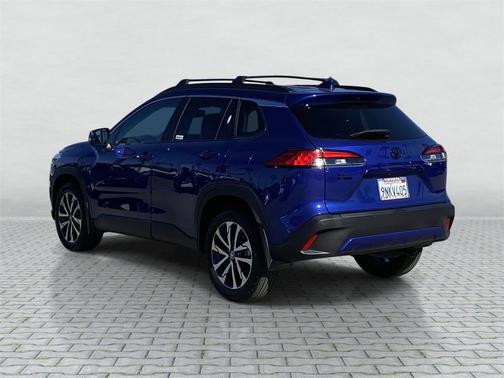 2024 Toyota Corolla Cross XLE