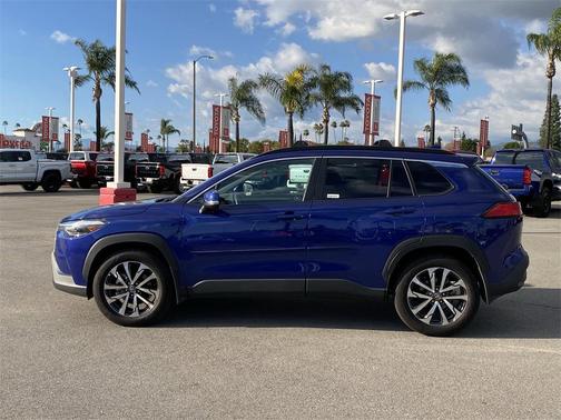 2024 Toyota Corolla Cross XLE