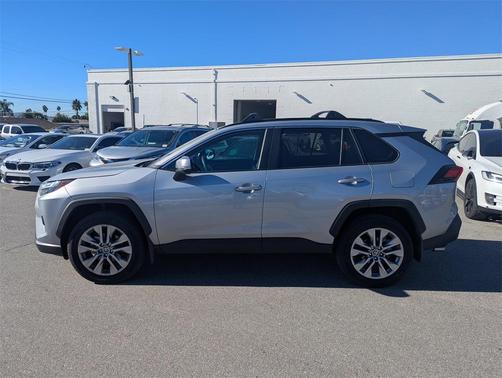 2025 Toyota RAV4 XLE Premium