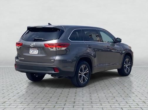 2018 Toyota Highlander LE Plus