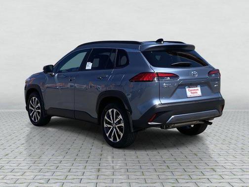 2025 Toyota Corolla Cross XLE