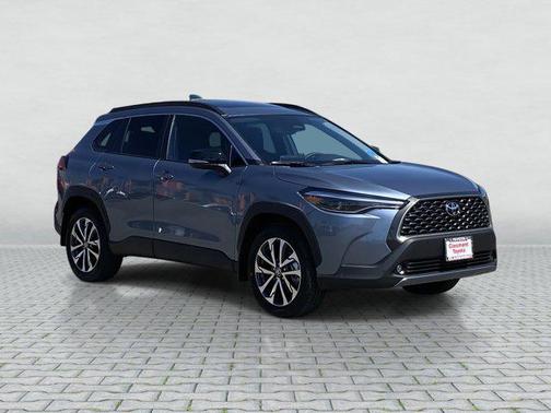 2025 Toyota Corolla Cross XLE