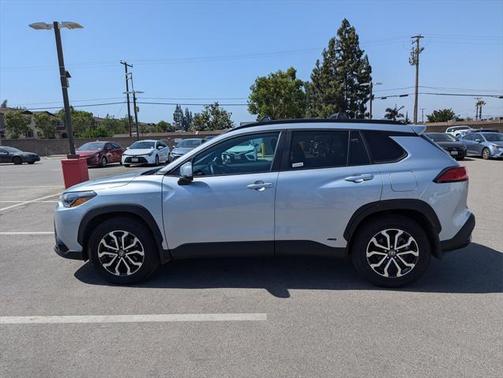 2024 Toyota Corolla Cross XLE