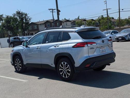 2024 Toyota Corolla Cross XLE