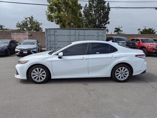 2020 Toyota Camry LE