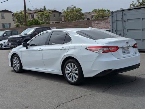 2020 Toyota Camry LE