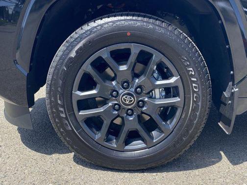 2025 Toyota Sequoia Platinum
