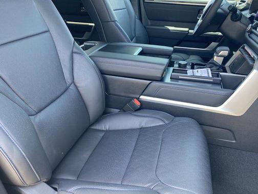 2025 Toyota Sequoia Platinum