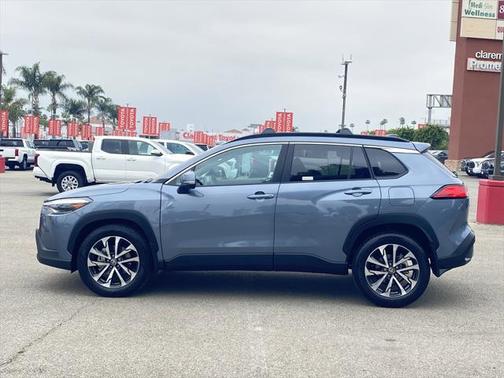 2024 Toyota Corolla Cross XLE