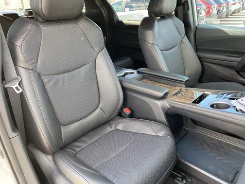 2025 Toyota Sienna Platinum 7 Passenger