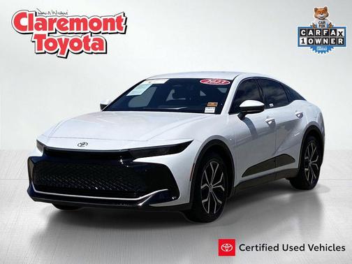 Oxygen White 2023 Toyota Crown XLE