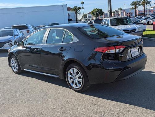 2025 Toyota Corolla Hybrid LE