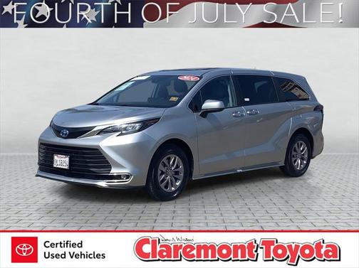 2024 Toyota Sienna XLE