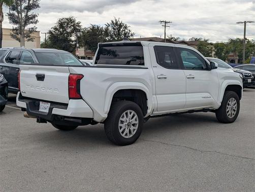 2025 Toyota Tacoma SR5