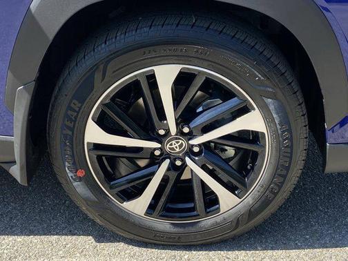 2025 Toyota Corolla Hybrid SE