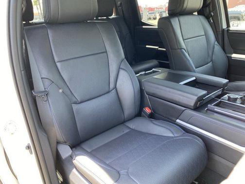 2025 Toyota Tundra Hybrid Platinum
