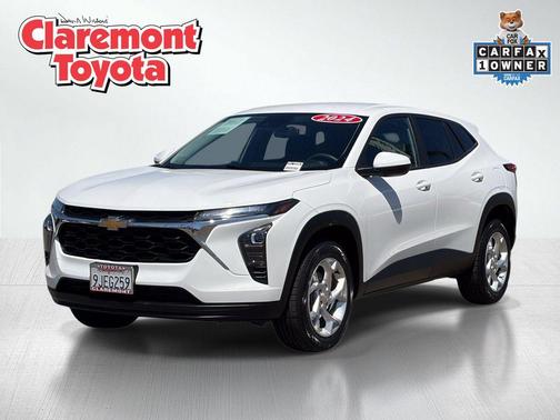 Summit White 2024 Chevrolet Trax LS