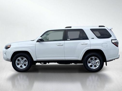 Ice Cap 2023 Toyota 4Runner SR5