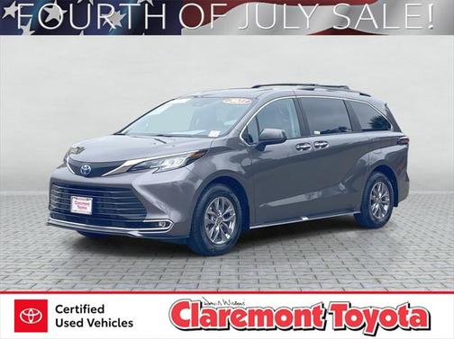 2023 Toyota Sienna XLE 8 Passenger